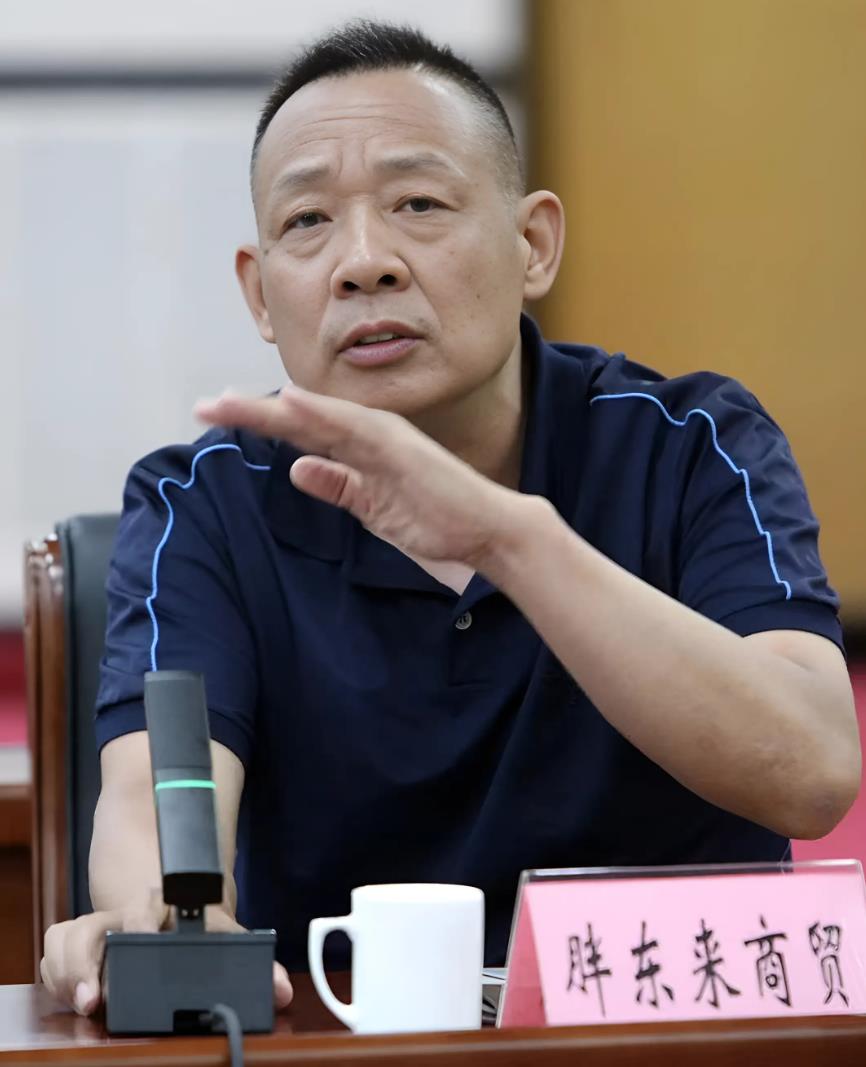 于东来（河南胖东来商贸集团董事长）